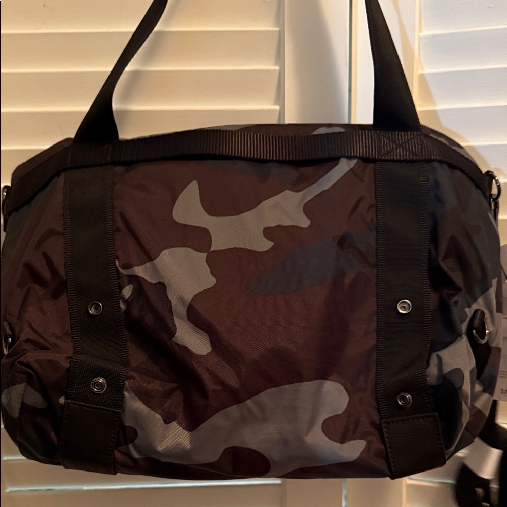 Stylish Andi New York Camouflage Women's Backpack